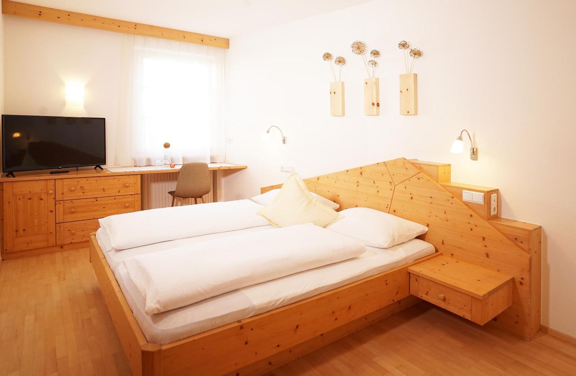 Residence Walder Falzes Ngoại thất bức ảnh
